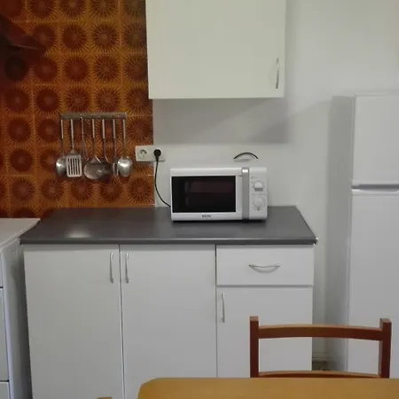 Gaetan Apartment *